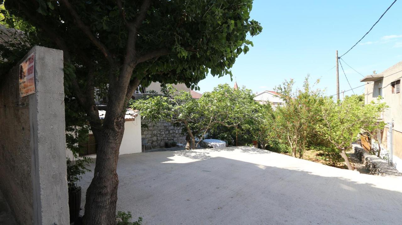 Apartment Marko Makarska Bagian luar foto