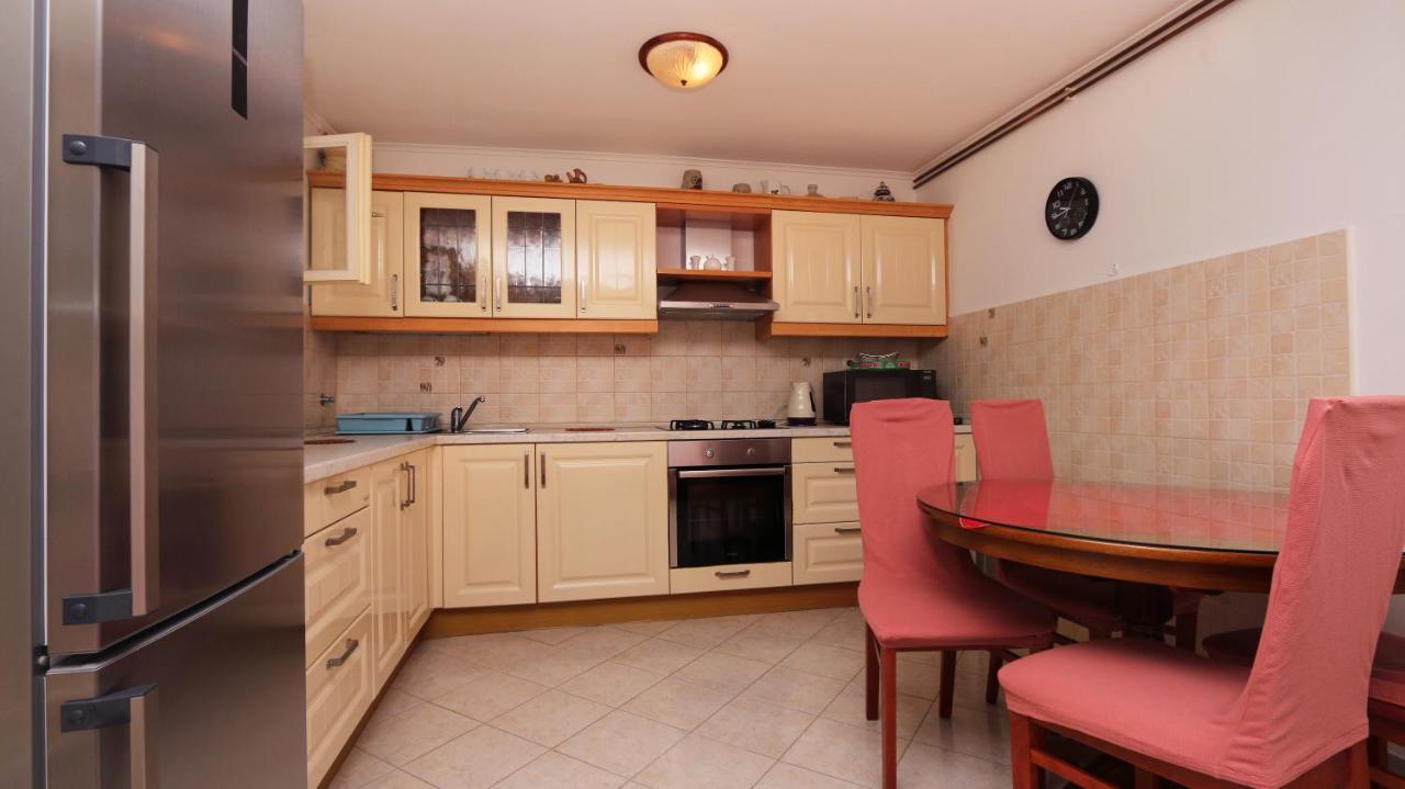 Apartment Marko Makarska Bagian luar foto