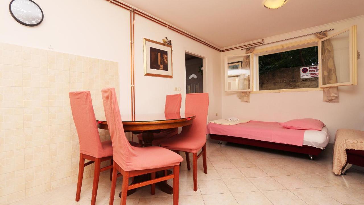 Apartment Marko Makarska Bagian luar foto